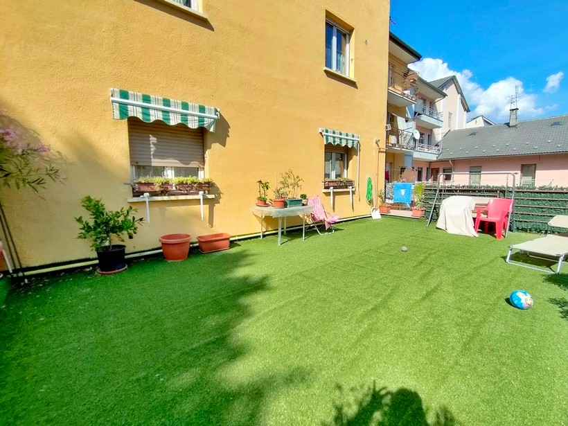 Ampio appartamento ad Aosta con terrazzo/zona verde